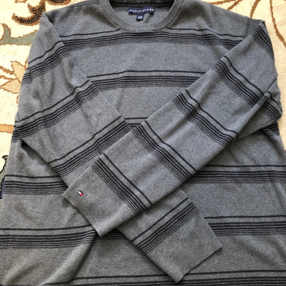 Tommy Hilfiger sweater